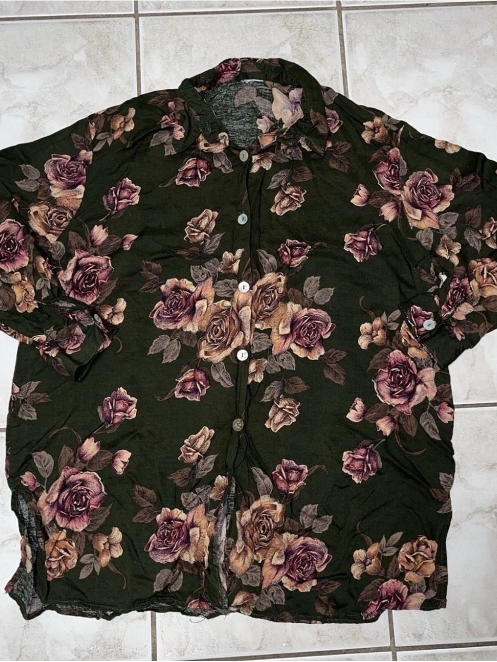 Women’s Long Sleeve Floral Print Button Up (See Description)